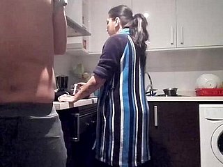 Fighting relating to the kitchen uneaten round gender