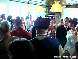 Las putas de aloofness boda daughter follando en público