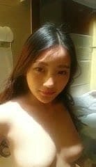 सुंदर स्तन के साथ प्यारा चीनी वेश्या